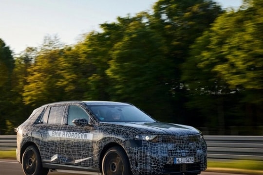 BMW X5 thế hệ mới sẽ có thêm phiên bản pin nhiên liệu hydro
