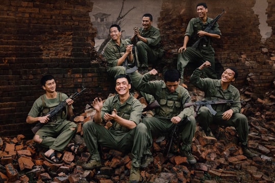 “Mưa đỏ” chính thức cán mốc doanh thu 700 tỷ đồng, rời rạp từ ngày 29-9