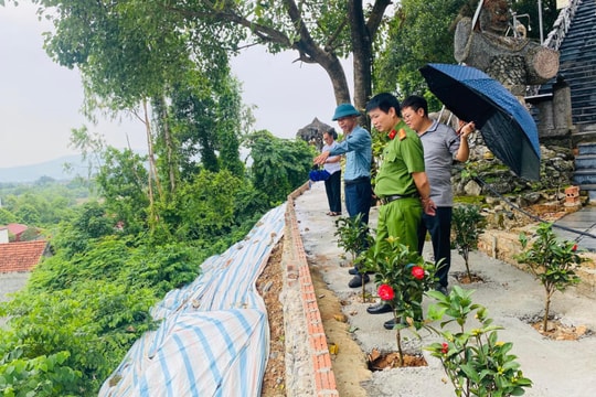 Xã Hạ Bằng bảo đảm an toàn cho 9 hộ dân dưới chân chùa Cực Lạc