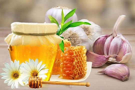 Lợi ích bất ngờ khi uống tỏi ngâm mật ong mỗi ngày