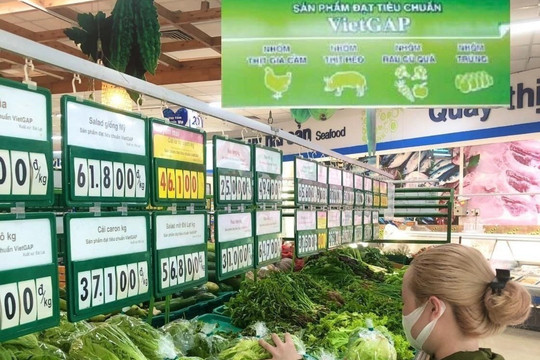 Tăng cường kiểm tra đột xuất mới ngăn chặn được “rau bẩn” vào trường học, siêu thị