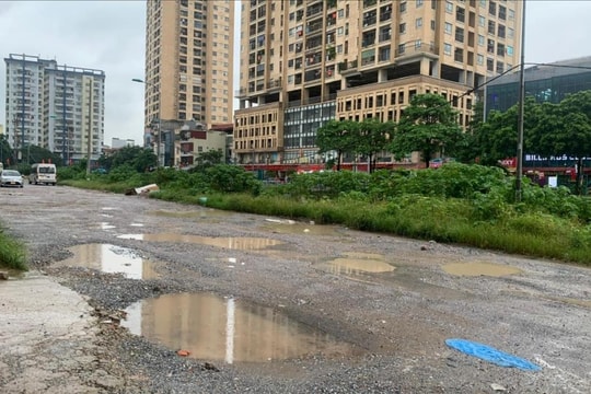 Đường Nguyễn Cảnh Dị xuống cấp: Nỗi khổ dai dẳng của người dân