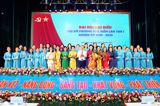 Phụ nữ phường Phú Diễn phát huy sức sáng tạo, tinh thần làm chủ, khát vọng vươn lên