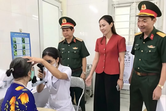 Xã Đa Phúc (Hà Nội) 1.600 người cao tuổi được khám sức khỏe, cấp phát thuốc miễn phí