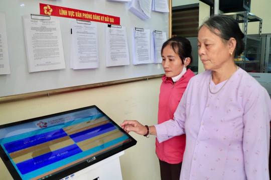 Hà Nội chủ động đưa hành chính phục vụ đến với người dân