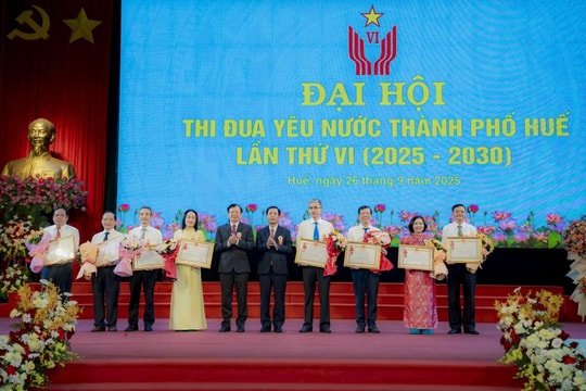 TP Huế Tôn vinh gương điển hình tiên tiến trong phong trào thi đua yêu nước