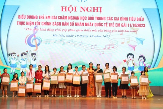 Khi chiếc nôi nghiêng lệch: Góc nhìn văn hóa - xã hội về mất cân bằng giới tính Bài 3: Thay đổi nhận thức, nâng cao vị thế của trẻ em gái