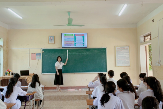 Hướng dẫn mới nhất của Bộ Nội vụ về sắp xếp đơn vị sự nghiệp giáo dục, quản lý, sử dụng biên chế giáo viên