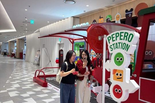 Lên chuyến xe “One LOTTE trip” cùng PEPERO Check-in cực chất, quà tặng siêu xịn đang chờ Gen Z tại Lotte Mall West Lake Hà Nội