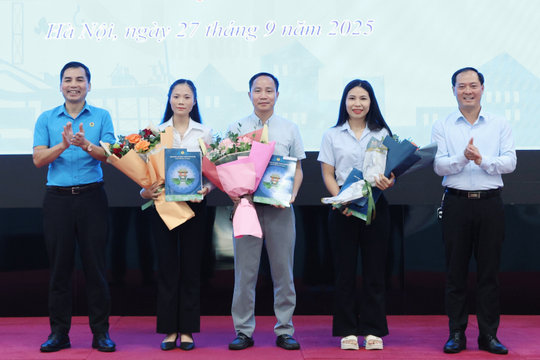 Liên đoàn Lao động thành phố Hà Nội thành lập mới 3 Công đoàn cơ sở, kết nạp hơn 10.000 đoàn viên