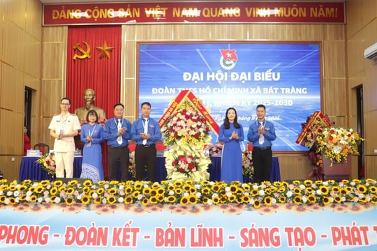 Tuổi trẻ Bát Tràng tiên phong, đoàn kết xây dựng quê hương văn minh, giàu đẹp