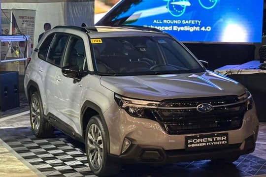 Subaru Forester e-Boxer Hybrid 2026 "chào sân" Đông Nam Á, giá từ 1,13 tỷ