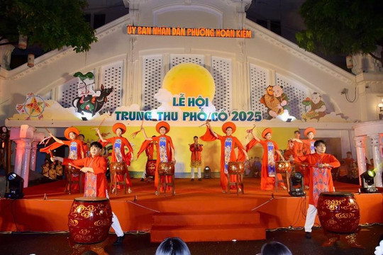 Phường Hoàn Kiếm: Nhiều hoạt động ý nghĩa tại Lễ hội Trung thu phố cổ Hà Nội năm 2025