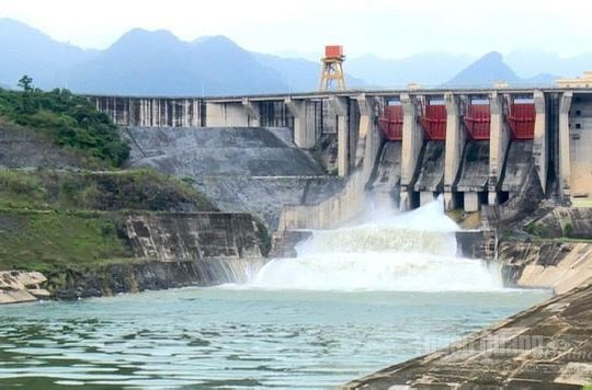 Miền Bắc tiếp tục mưa lớn, mở cửa xả đáy hồ thủy điện Tuyên Quang