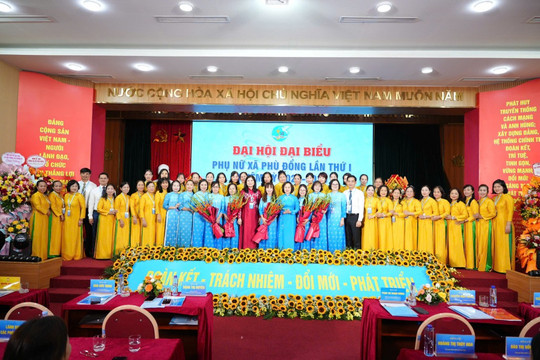 Phụ nữ xã Phù Đổng tích cực xây dựng nếp sống văn minh, thanh lịch
