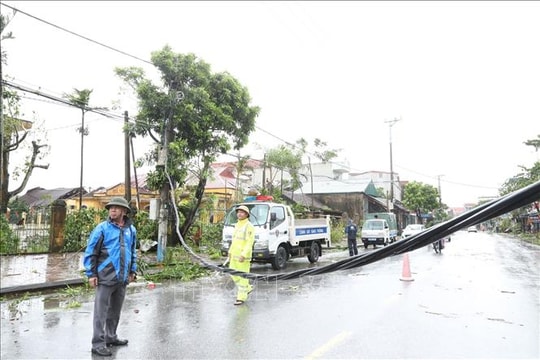 Ninh Bình thiệt hại nặng nề về người do lốc xoáy gây ra