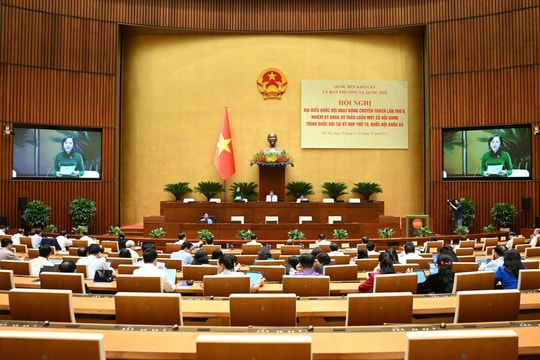 Các đại biểu Quốc hội tán thành sử dụng một bộ sách giáo khoa trên toàn quốc