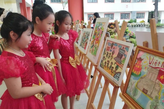 Phường Đông Ngạc: 55 tác phẩm dự thi vẽ tranh “Em yêu Tổ quốc Việt Nam”