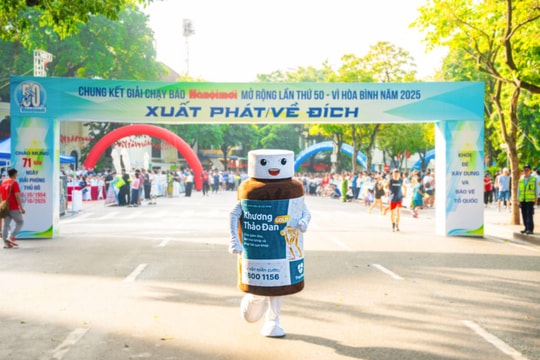 Khương Thảo Đan đồng hành cùng Giải chạy Báo Hànộimới mở rộng lần thứ 50 - Vì hòa bình