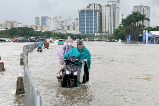 Trường học Hà Nội chủ động phương án học tập khi mưa bão