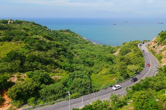 200 ô tô VinFast hội tụ Hội An trong hành trình Wonder Trip 2025 đầy cảm xúc