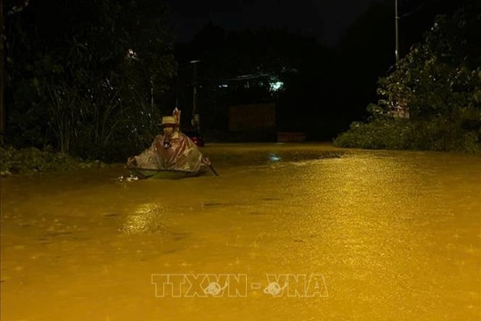Tiến sĩ Mai Văn Khiêm: Hoàn lưu bão tiếp tục gây mưa rất lớn ở Bắc Bộ, Bắc Trung Bộ