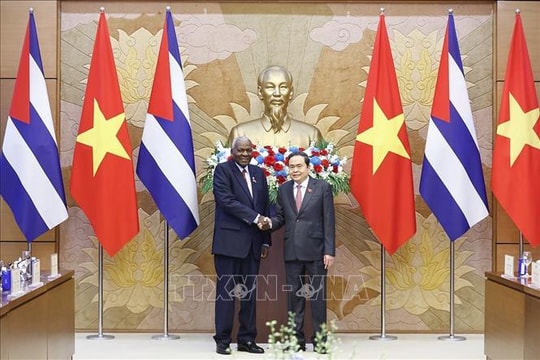 Chủ tịch Quốc hội Trần Thanh Mẫn hội đàm với Chủ tịch Quốc hội Cuba Esteban Lazo Hernández