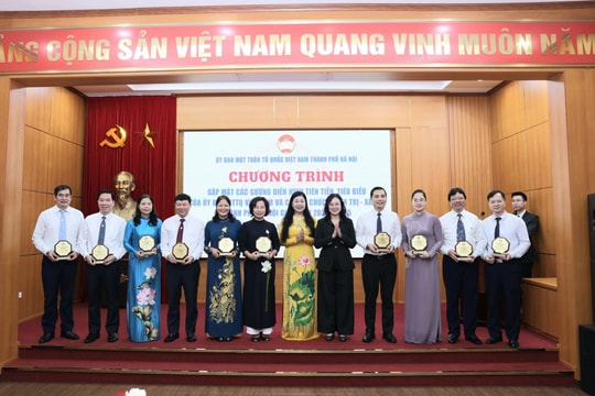 Ủy ban MTTQ Việt Nam thành phố Hà Nội tôn vinh 80 điển hình tiên tiến giai đoạn 2020 - 2025