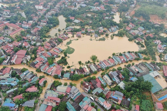 Bí thư Thành uỷ Hà Nội gửi thư thăm hỏi 5 tỉnh bị thiệt hại nặng do bão Bualoi