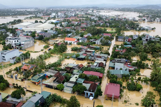 Thanh Hóa: hàng nghìn ngôi nhà ở xã Nông Cống bị ngập nặng