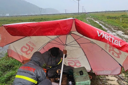 Viettel ứng cứu tín hiệu viễn thông tại các xã chịu ảnh hưởng của bão số 10