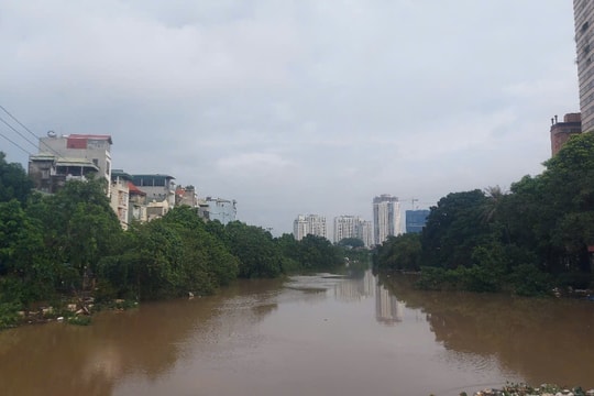 Hà Nội lệnh báo động lũ trên nhiều sông, bảo đảm an toàn hạ du hồ Núi Cốc