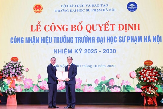 Công bố quyết định công nhận Hiệu trưởng trường Đại học Sư phạm Hà Nội