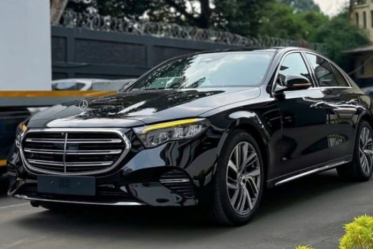 Mercedes-Benz E-Class 2025 chốt lịch ra mắt Việt Nam: Giá dự kiến tăng nhẹ