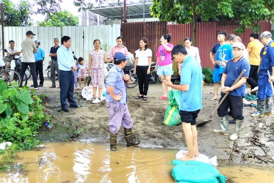 Nam Phù: Mặt trận sát cánh cùng chính quyền và Nhân dân ứng phó bão số 10