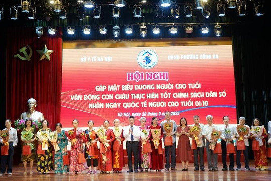 Hà Nội: Gặp mặt, biểu dương người cao tuổi nhân Ngày Quốc tế Người cao tuổi 1/10