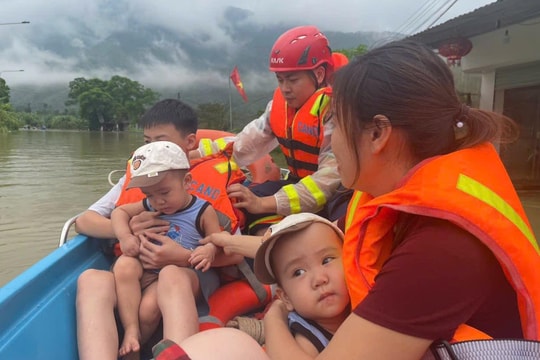 Thông tin số tài khoản tiếp nhận ủng hộ đồng bào bị thiệt hại do bão số 10