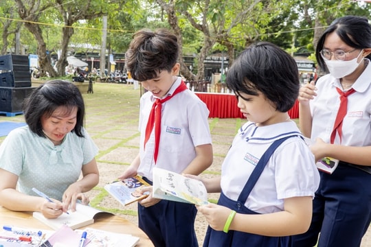 Lan tỏa văn hóa đọc từ Hội sách "Huyền thoại Côn Đảo" 2025