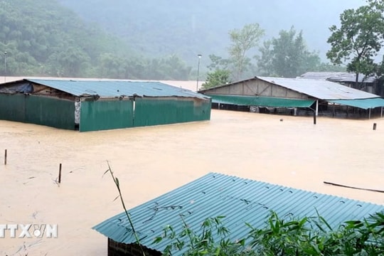 Thủ tướng: Không để người dân bị ảnh hưởng bão số 10 không có chỗ ở