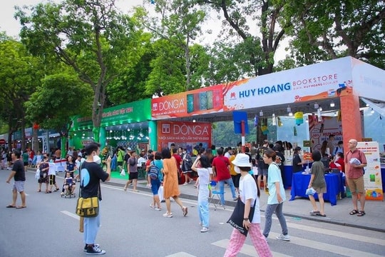 Hội sách Hà Nội 2025: Nhiều trải nghiệm công nghệ mới