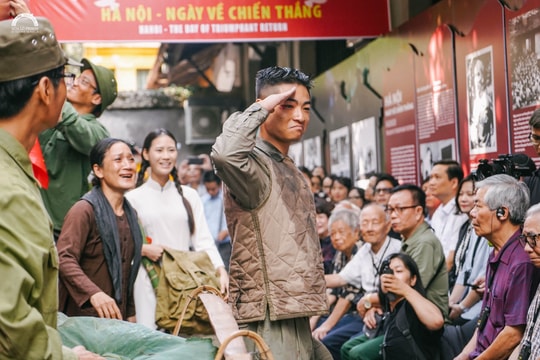 Khai mạc trưng bày “Vang mãi khúc khải hoàn”