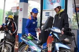 Giá xăng đồng loạt tăng nhẹ trong chiều 2/10