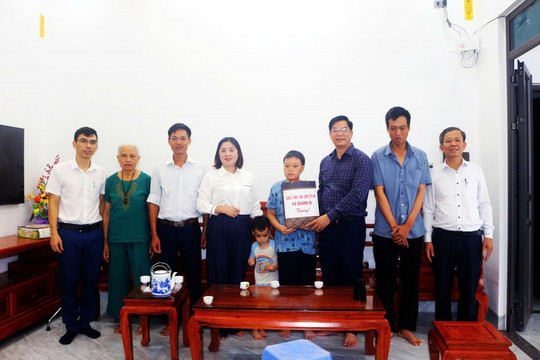 Nghĩa tình mùa trăng rằm: Chia yêu thương với trẻ em khó khăn