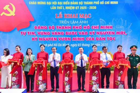 Khai mạc triển lãm ảnh chào mừng Đại hội đại biểu Đảng bộ TP Hồ Chí Minh lần thứ I