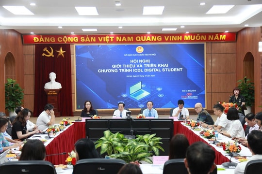Nâng cao năng lực số cho học sinh phổ thông Hà Nội