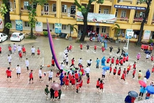 Sở Giáo dục và Đào tạo Hà Nội chỉ đạo ứng phó với bão số 11