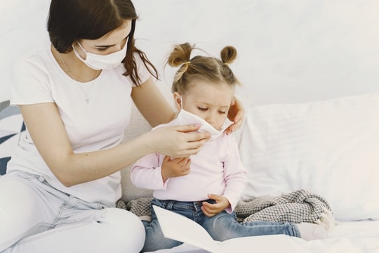 Bác sĩ tại nhà: Triệu chứng RSV dễ nhầm lẫn cảm cúm thông thường