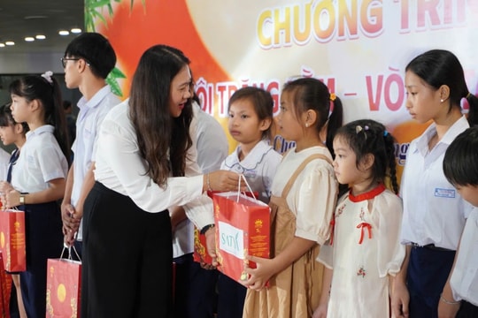 Đà Nẵng Những suất quà ý nghĩa tặng thiếu nhi có hoàn cảnh khó khăn