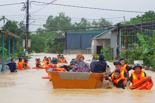 Triển khai đồng bộ các biện pháp ứng phó hình thái thiên tai kép