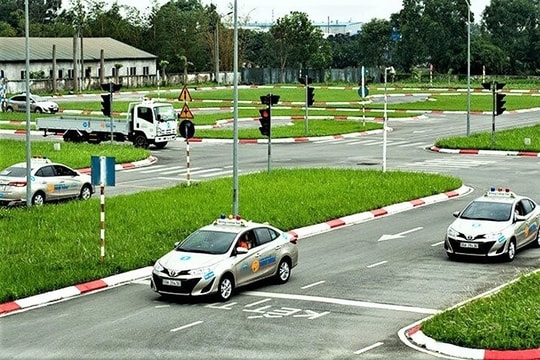 Bộ Xây dựng đề xuất sửa đổi quy định về đào tạo và sát hạch lái xe